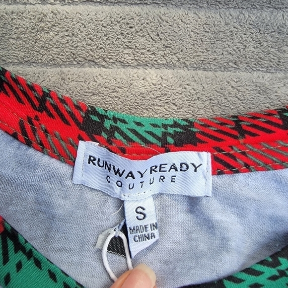 2/$20 NWT Runway Ready Nightgown Nightshirt S - Picture 8 of 10